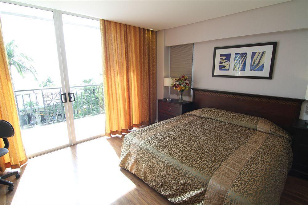 Court Meridian Hotel & Suites Olongapo Dış mekan fotoğraf