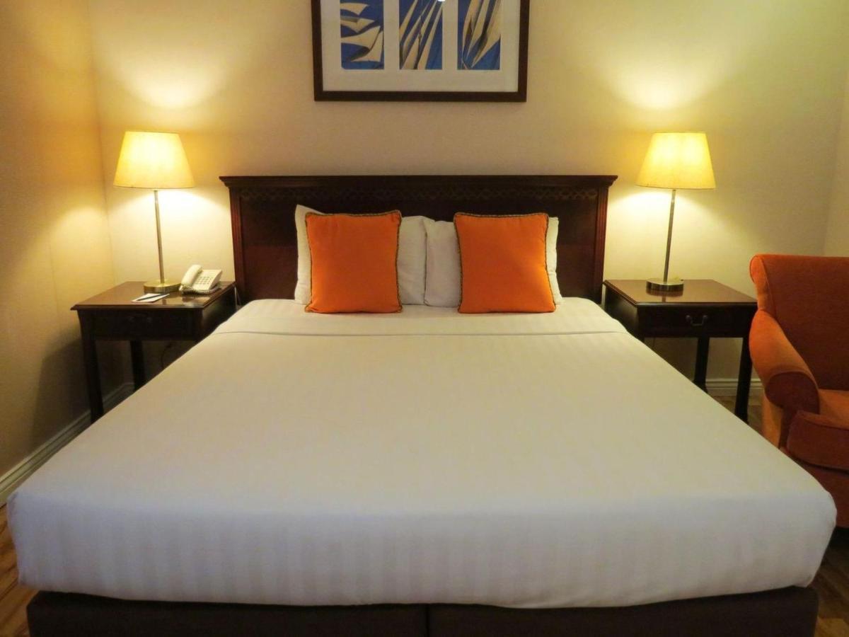 Court Meridian Hotel & Suites Olongapo Dış mekan fotoğraf